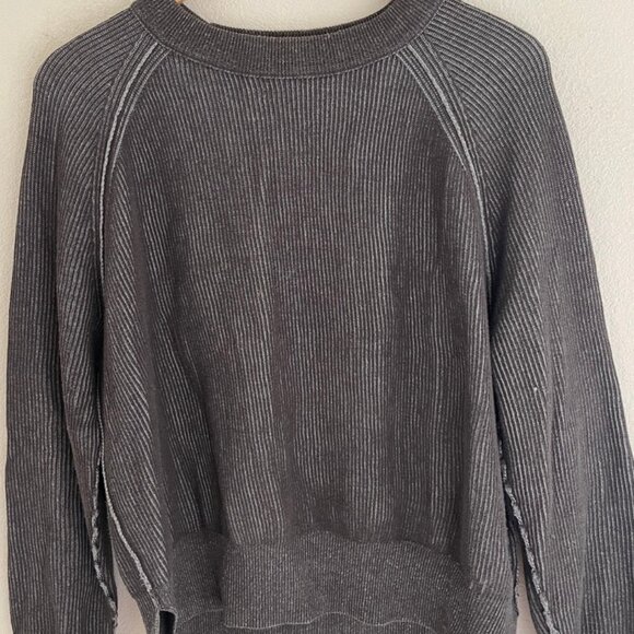 HELLO NITE Black & Grey Waffle Weave Top is New w/o Tags! Size SMALL; Runs Large - Picture 3 of 7